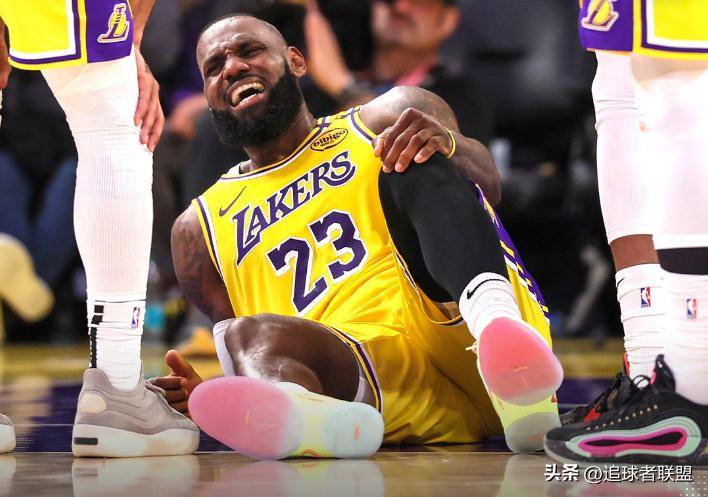 九游游戏下载安装-美国队带队取胜!,詹姆斯重要时刻重返赛场再创辉煌时刻(詹姆斯美国队长)